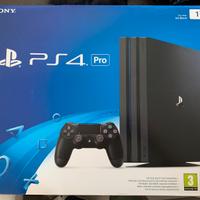 Playstation 4 PRO + 2 joypad come nuova