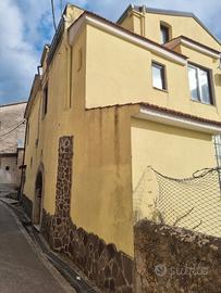 Casa in centro storico Monticelli