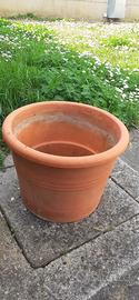 VAso in terracotta