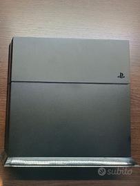 PS4 modello CUH-1216A