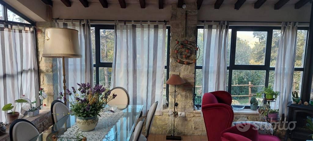 Rustico / Casale di 390 m² con più di 5 locali a P - Altro