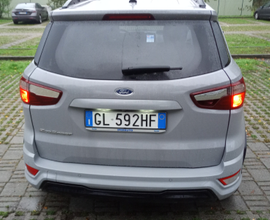 Ford ecosport st line +3 di garanzia