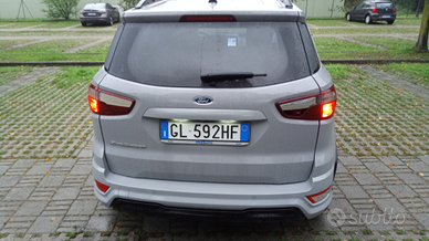 Ford ecosport st line +3 di garanzia