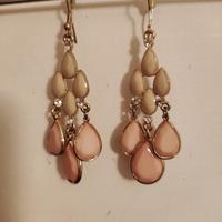 Orecchini chandelier Bijou Brigitte rosa chiaro