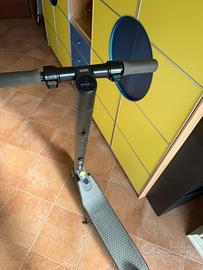Monopattino elettrico ninebot