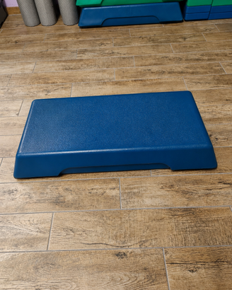 11 step aerobici colorati impilabili