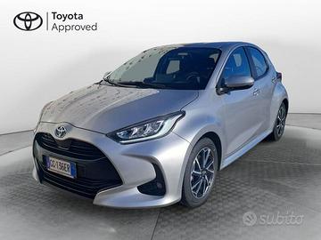 Toyota Yaris Hybrid Trend MY22