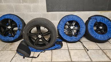 Cerchi lega (Momo) gomme estive r16 per VW Polo