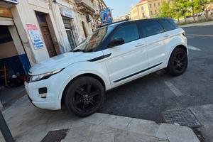 Range Rover Evoque R-Dynamic td4 2.2