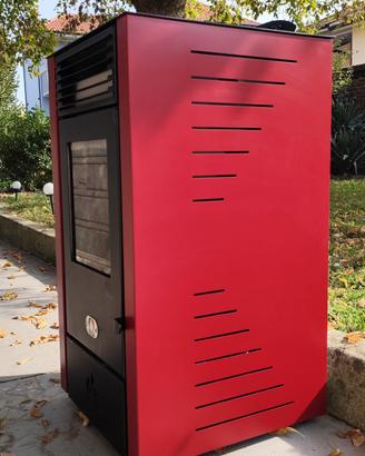 Stufa a pellet "California" 9kW+tubi 80 mm.