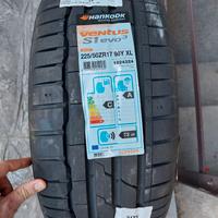 2 Gomme estive auto R17