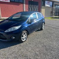 Ford Fiesta 1.4 TDCi 70CV 5 porte Titanium