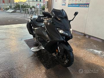 Tmax 560