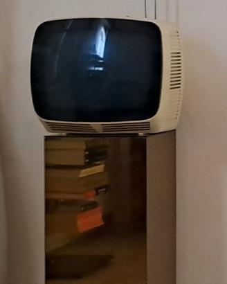 iconico televisore portatile BRIONVEGA ALGOL 