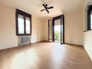 Appartamento di 113 m² con 5 locali a Modena