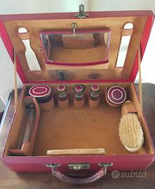 Valigia in pelle con set toilette -anni '50