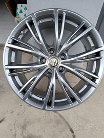Cerchi e gomme alfa romeo da 18  Stelvio/Giulia