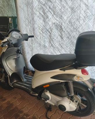 scooter liberty 200