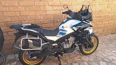 CFMOTO 800 MT-X