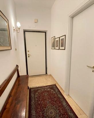 Stanza uso studio - Viale Atlantici (BN)