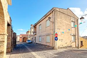 Casa indipendente bilivelli