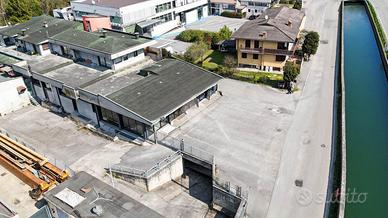 MAGAZZINO A ROÈ VOLCIANO