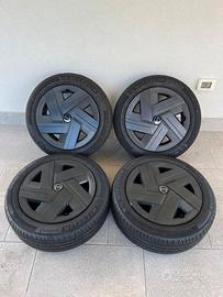 Cerchi e gomme 195/55 R16 Michelin e-Primacy nuove