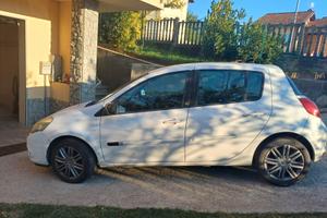 Renault Clio 1.5 Diesel - 20th anniversary 2011