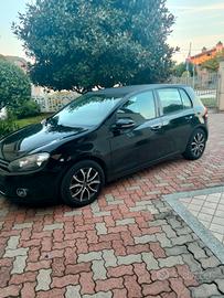 Volkswagen Golf 1.6 TDI 