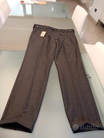 Pantaloni classici da uomo Boggi.