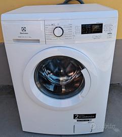 Lavatrice ELECTROLUX A+++ 8KG 1200GIRI trasporto 