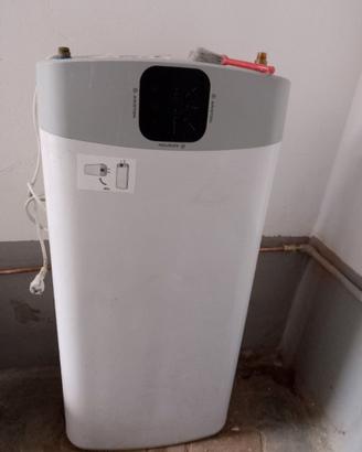 Scaldabagno elettrico ad accumulo Ariston