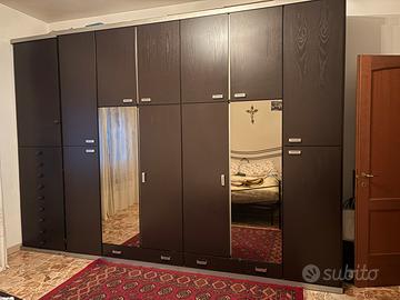 Armadio con specchi