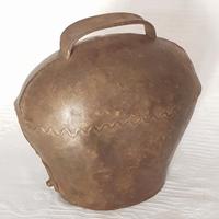 Campana da mucca, Grande e Vecchia