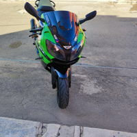 Kawasaki zx9 r