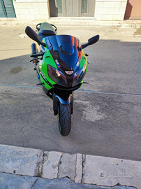 Kawasaki zx9 r