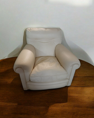 Poltrona Frau colore avorio