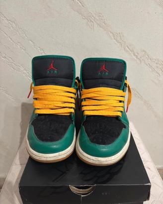 Air Jordan 1 Low SE “Pine Green” Lacci Nero/Gialli