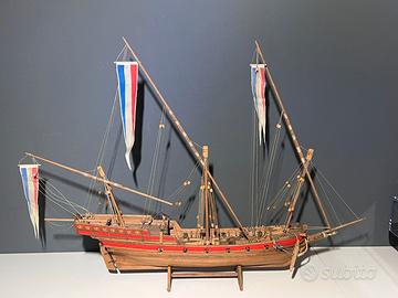 Modellino in legno  Sciabecco Francese