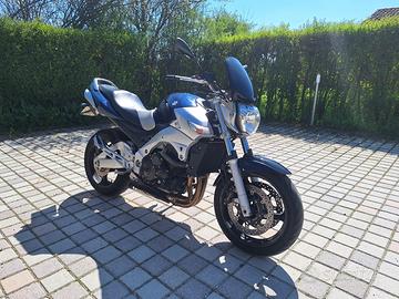 Suzuki gsr 600 anno 2006