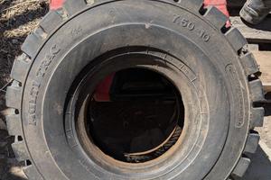 Gomme 7.50-10 12PR Hankook muletto carrello