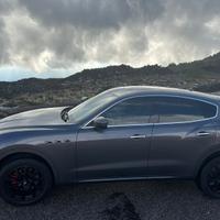 Maserati levante full optional GS  da vetrina