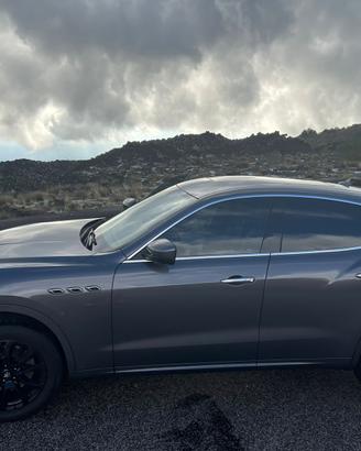 Maserati levante full optional GS  da vetrina