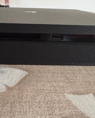 PS4 Slim 1TB + Cavi (Senza Controller)