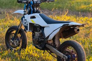 magnifica husqvarna FS 450 2022