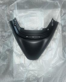 Carena puntale posteriore yamaha tmax 560