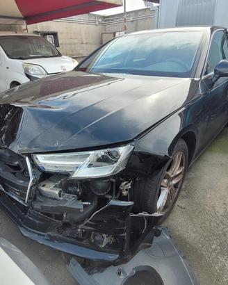 RICAMBI USATI AUTO AUDI A4 Berlina (8W2) CYR Benzi