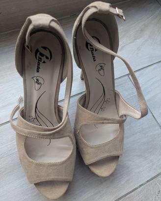 scarpa con plateau 