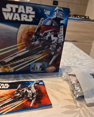 Lego Star Wars 7915 Imperial V- Wing starfighter
