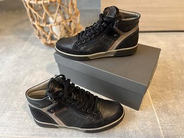 Sneakers alte NeroGiardini in pelle